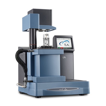 DMA system configuration with sample clamps and temperature control
