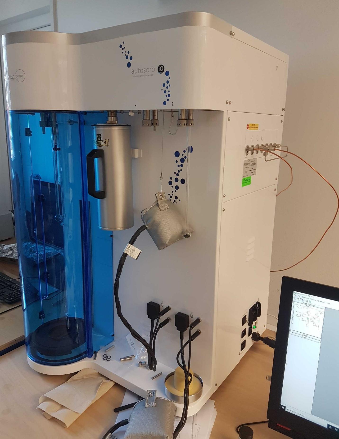 BET surface area analyzer used for gas adsorption and porosity measurement