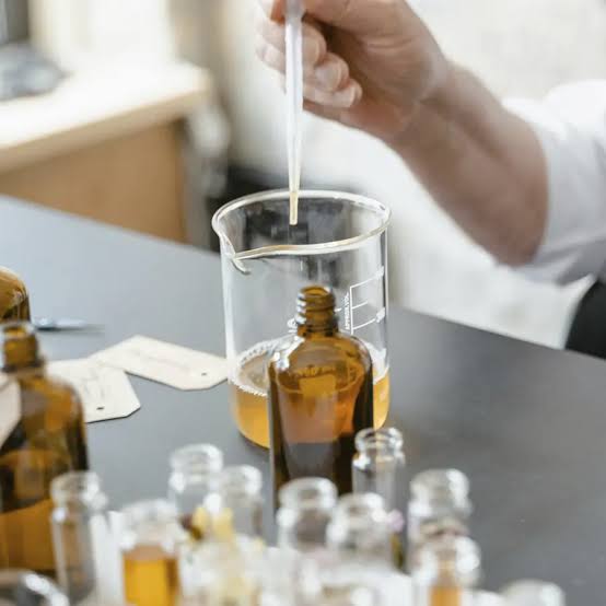 Cosmetic Ingredient & Formulation Analysis