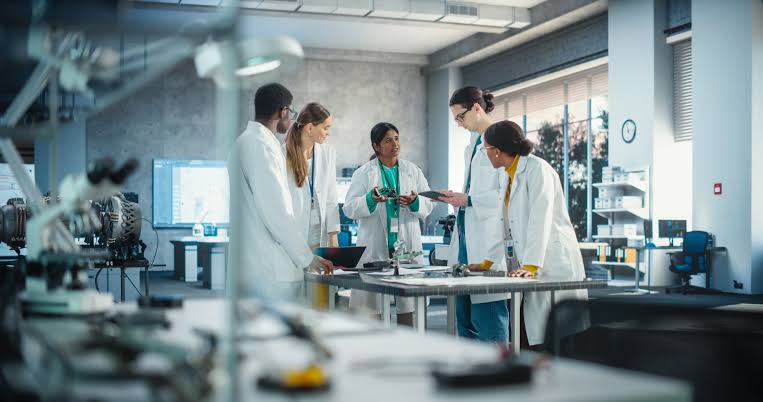 Scientific Research & Technology Intelligence lab